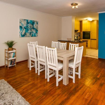 Holiday Home In Sea Point, Fresnaye Kapstaden Exteriör bild