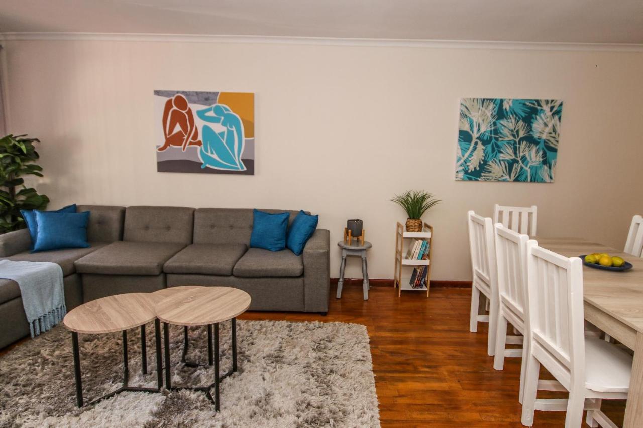Holiday Home In Sea Point, Fresnaye Kapstaden Exteriör bild