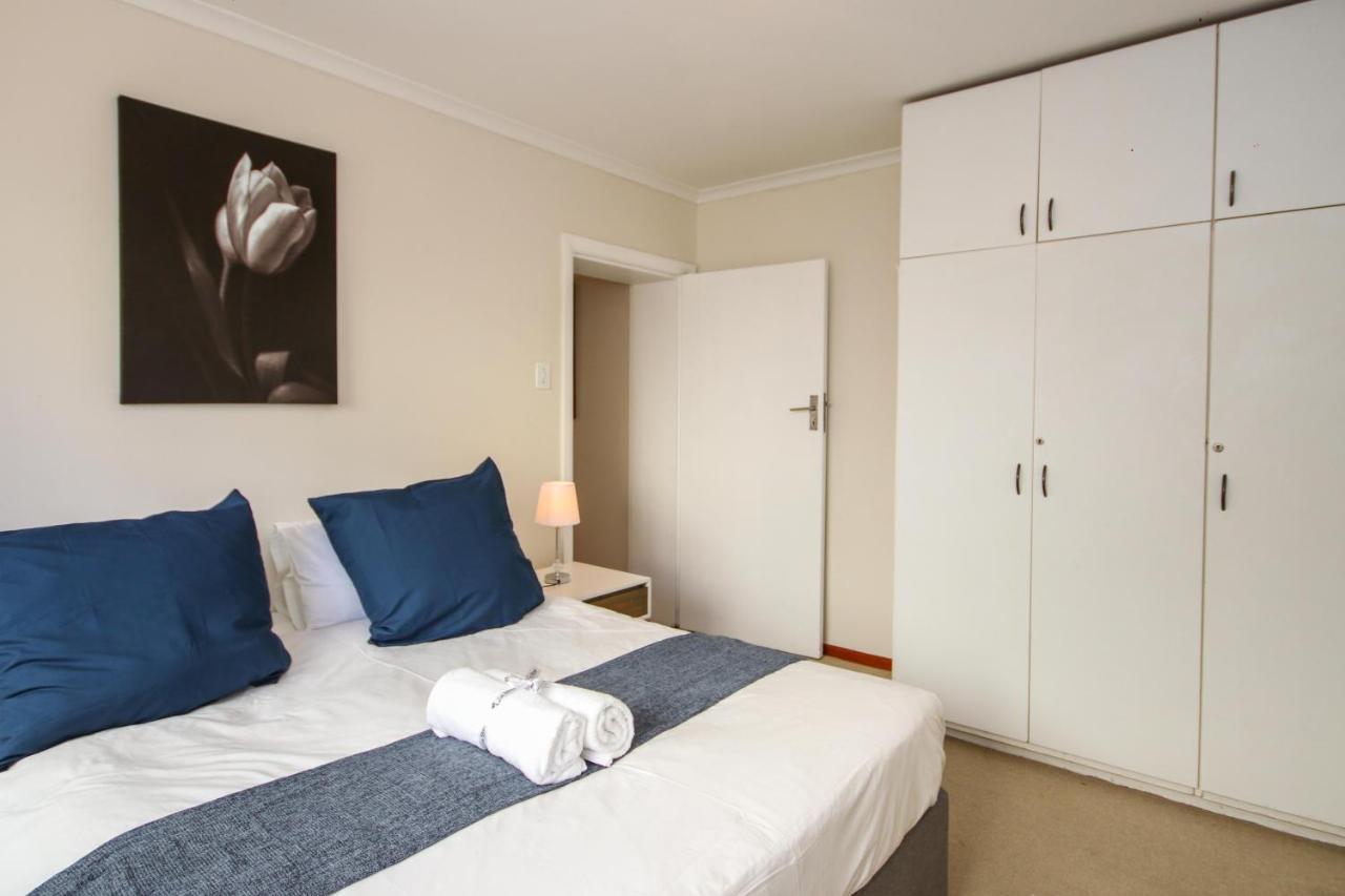 Holiday Home In Sea Point, Fresnaye Kapstaden Exteriör bild