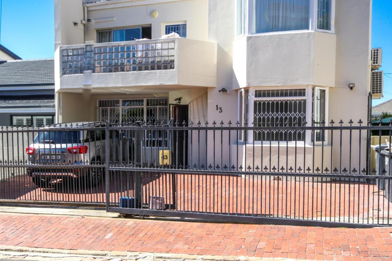 Holiday Home In Sea Point, Fresnaye Kapstaden Exteriör bild