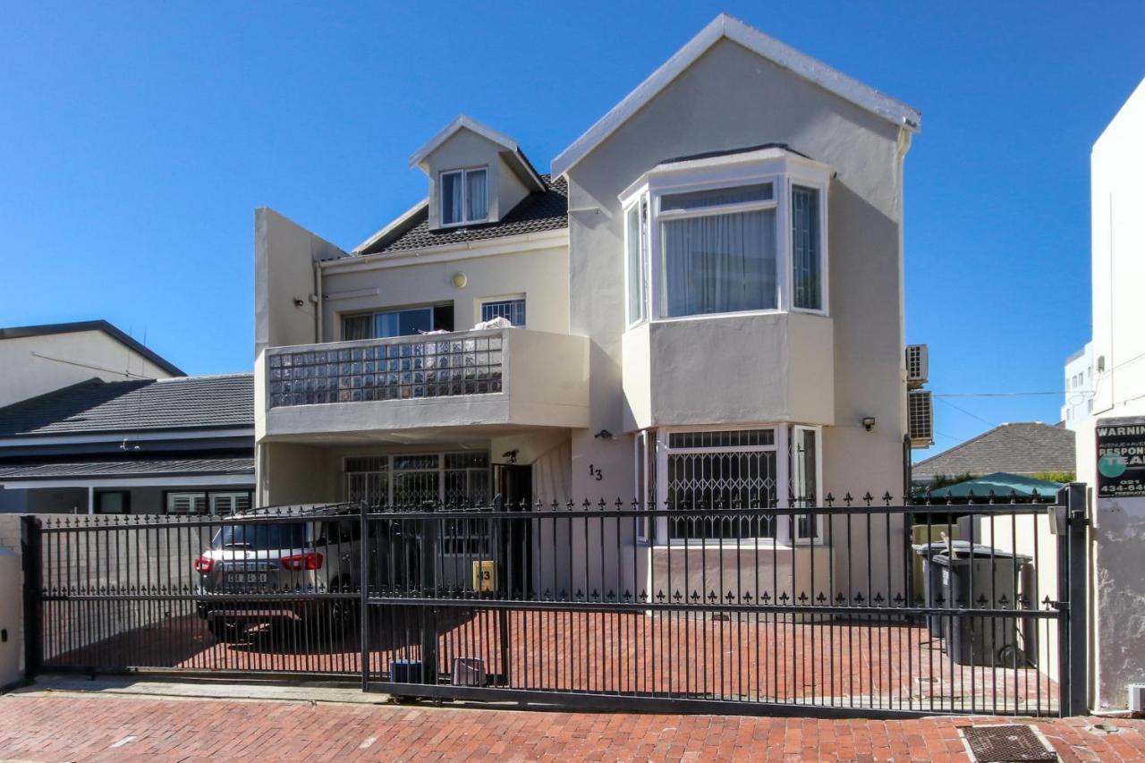 Holiday Home In Sea Point, Fresnaye Kapstaden Exteriör bild